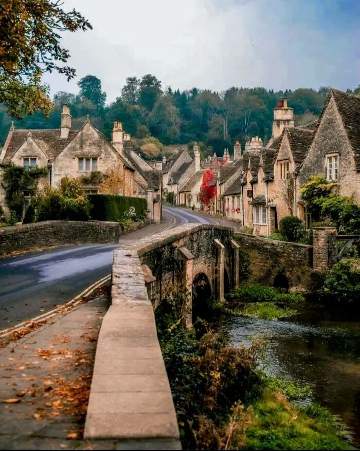 “Dream Cottages And Gardens”: 50 Idyllic Photos That Might Make You Want To Abandon City Life