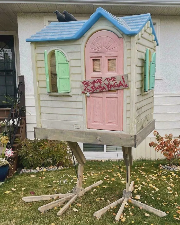 Ok, This Is Hilarious. A Perfect And Unique Halloween Decoration