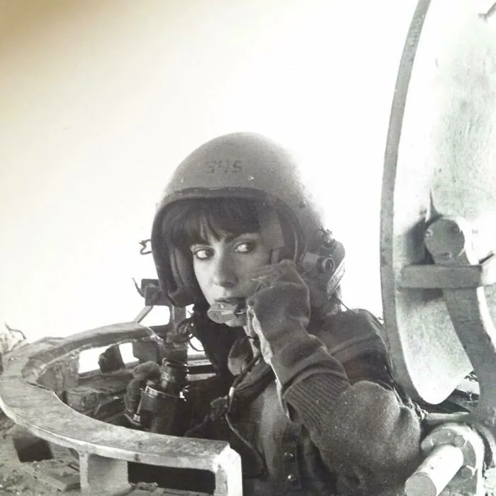 Mi madre cuando era instructora de tanques en 1984