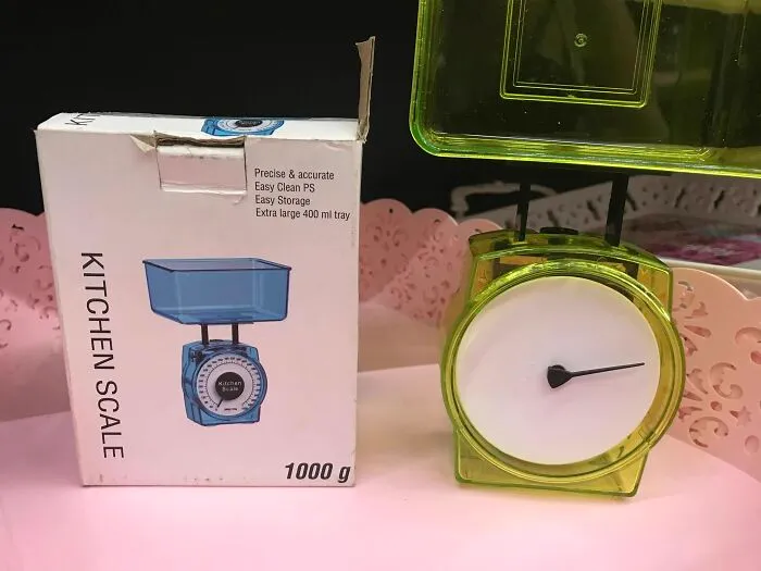 Encontré una báscula de cocina barata. Siento que le falta algo.