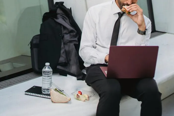 43 Times Workplace Rules Were So Over-The-Top They Just Annoyed Everyone