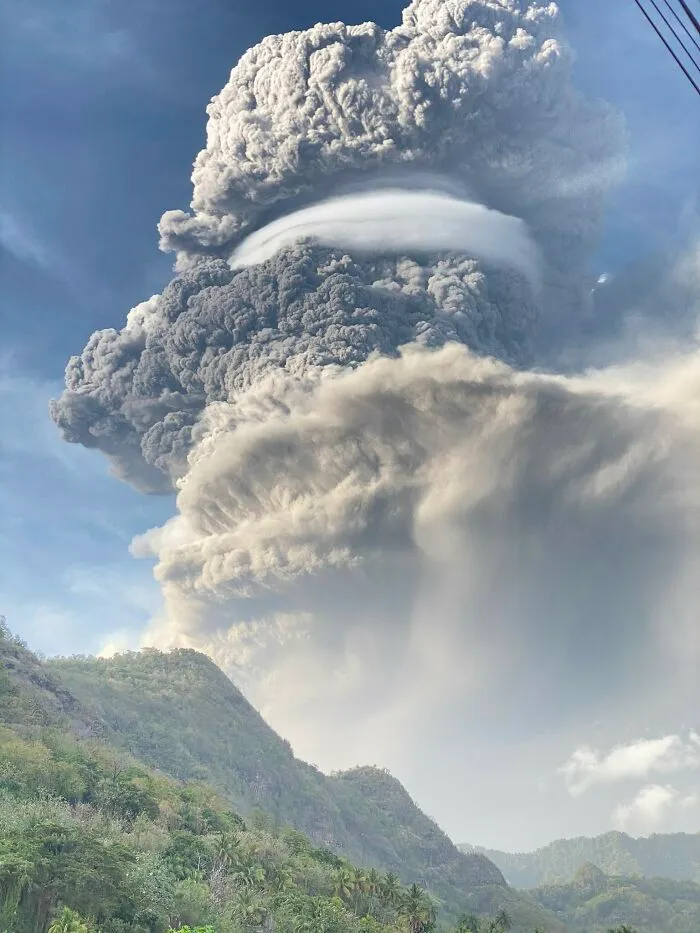 Erupción en St. Vincent