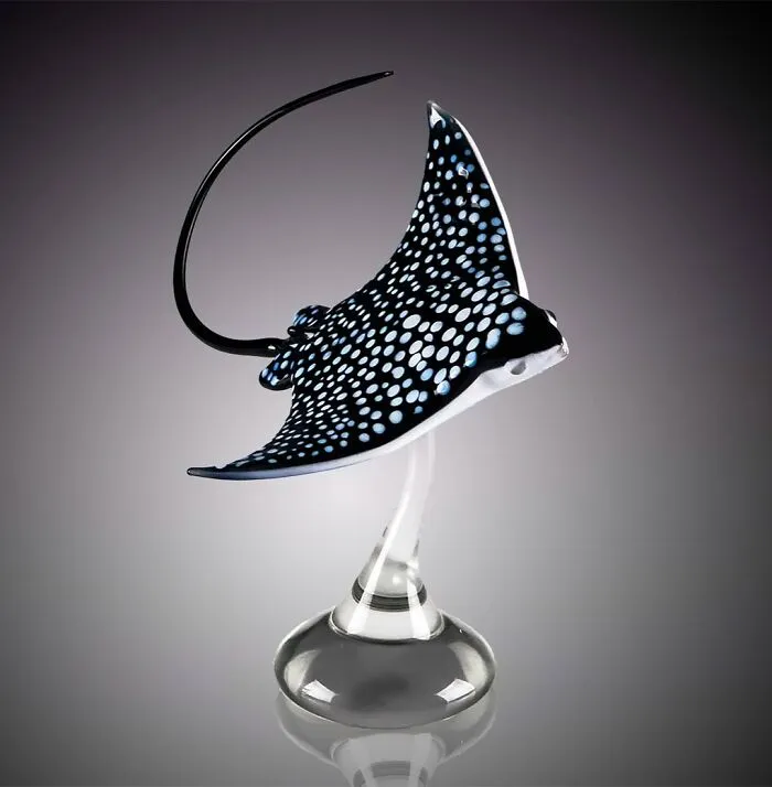 35 Glass Creations By Robert Mickelsen That Capture The Beauty Of The Sea In Incredible Detail
