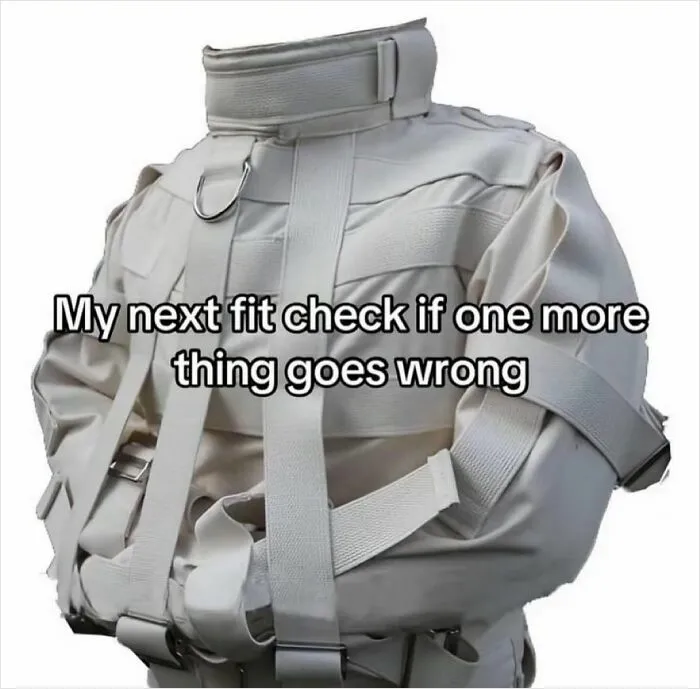 50 Random And Unhinged Memes From “Posts That Hit Different At 3AM”