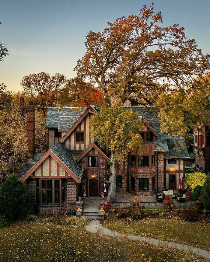 This Historic 1907 Tudor Home Is So Breathtaking!