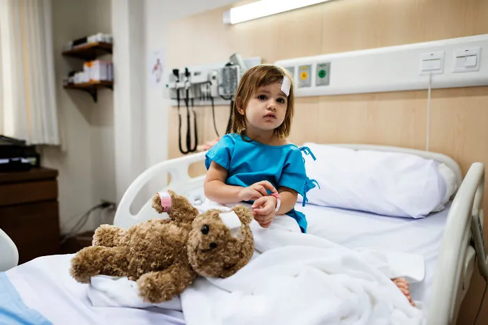 28 True Horror Stories From Hospital Staff That Might Make You Look Twice In The ER
