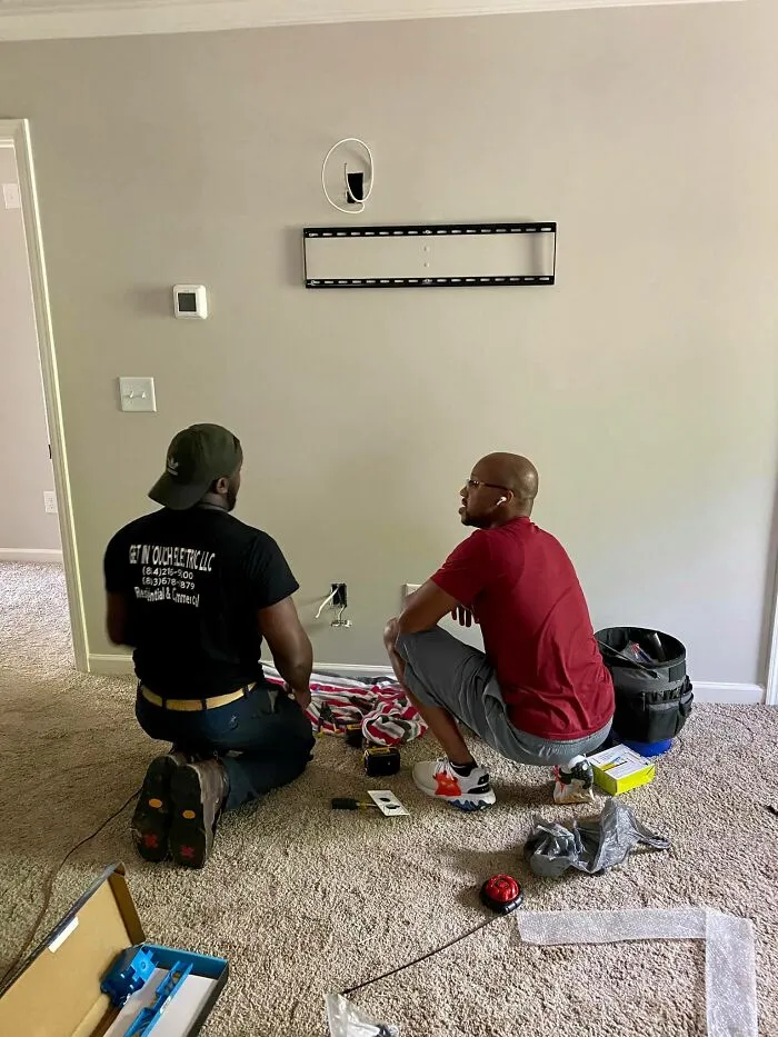 I Noticed A Guy On Fb That Was Better Than Me At Mounting TVs, So Instead Of Hating On Him, I Reached Out And Offered To Pay Him To Teach Me How To Perfect My Craft