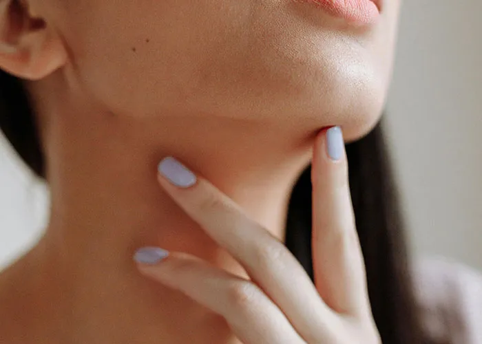 “It Looked Better Just Thick And Fat”: 45 Beauty Procedures People Regret Having Done