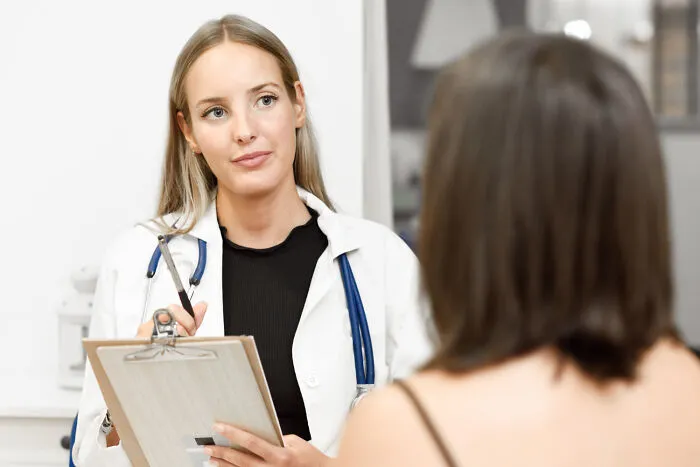 41 Times People Gave Out “Health Tips” So Dumb And Weird It Actually Left Their Doctors Stunned