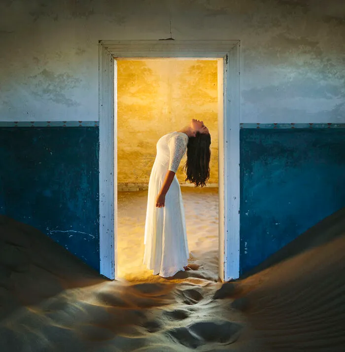 ‘Sand Castles’: 21 Surreal Photos Of Desert Sand Swallowing Abandoned Homes By Emma McEvoy