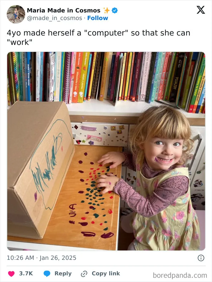 4yo Made Herself A "Computer" So That She Can "Work"