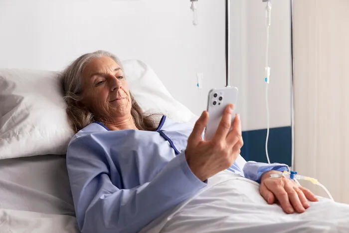 28 True Horror Stories From Hospital Staff That Might Make You Look Twice In The ER