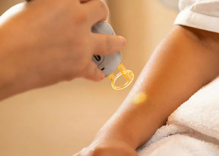 “It Looked Better Just Thick And Fat”: 45 Beauty Procedures People Regret Having Done