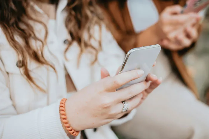 47 Stories That Reveal The Emotional Toll Of Growing Up With A Narcissistic Mom