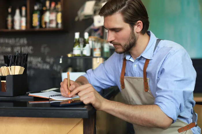 Here Are 37 Stories When Customers Couldn't Pay A Restaurant Bill And What Happened Next