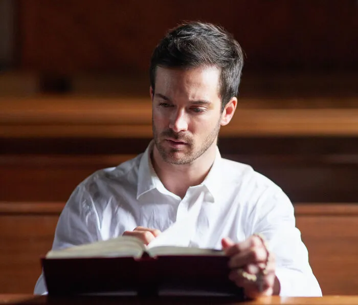 “They Tried To Pray Away My Deafness”: 26 Disabled People Share Their Outrageous Ableist Encounters
