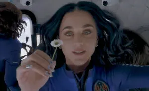 The Best Halloween Costumes Inspired By 2025’s Biggest Viral Moments