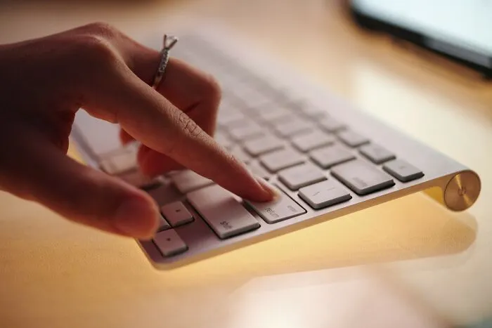 “Learn How To Swim”: People Say To Dedicate 10 Hours To These 46 Skills That Pay Off Big-Time