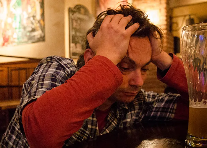 37 People Who Work At Maternity Wards Share The Weirdest Thing A Father Has Done