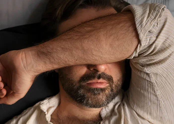 37 People Who Work At Maternity Wards Share The Weirdest Thing A Father Has Done