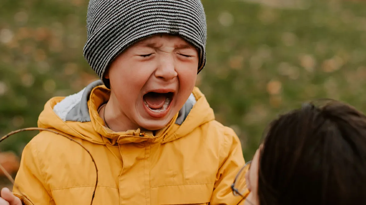 “Painfully Awkward”: 46 Of The Worst And Most Chaotic Funeral Stories People Have Shared