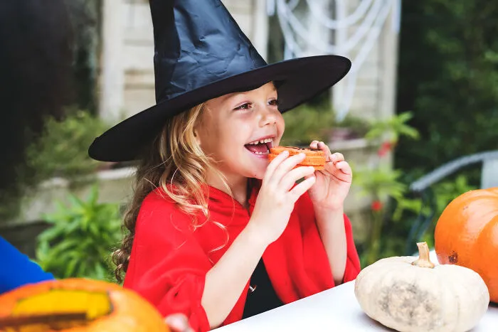 31 People Share Their Absolute Worst Halloween Experiences That Turned Fun Into A Nightmare