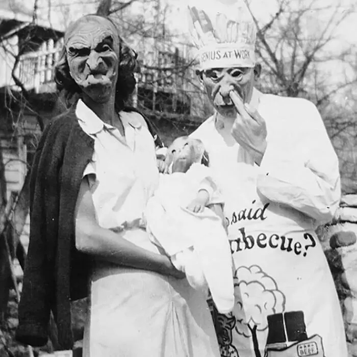 50 Vintage Halloween Costumes So Creepy, They May Scare The Bejesus Out Of Your Neighbors
