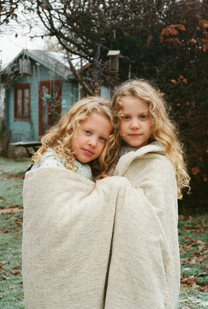Eleonora Collini’s Twin Portraits Reveal How Similar And Different Siblings Can Be (30 Pics)