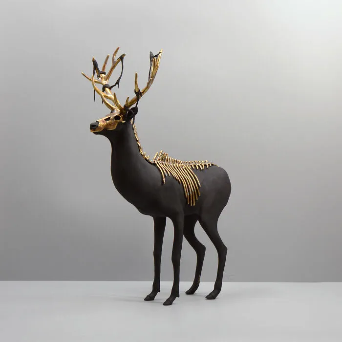 This Artist Creates Porcelain Sculptures So Evocative They Feel Like Relics From Another World (35 Pics)