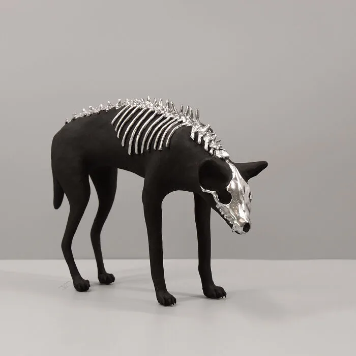 This Artist Creates Porcelain Sculptures So Evocative They Feel Like Relics From Another World (35 Pics)