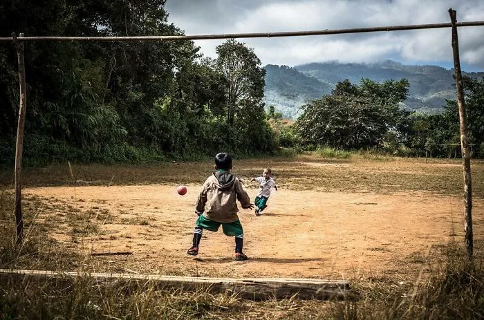 33 Stunning Childhood Portraits From Around The World, Curated By The ‘Photocrowd’ Page
