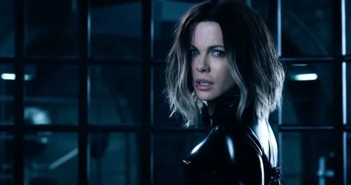 47 Times Movies Didn't Know How Women Work At All