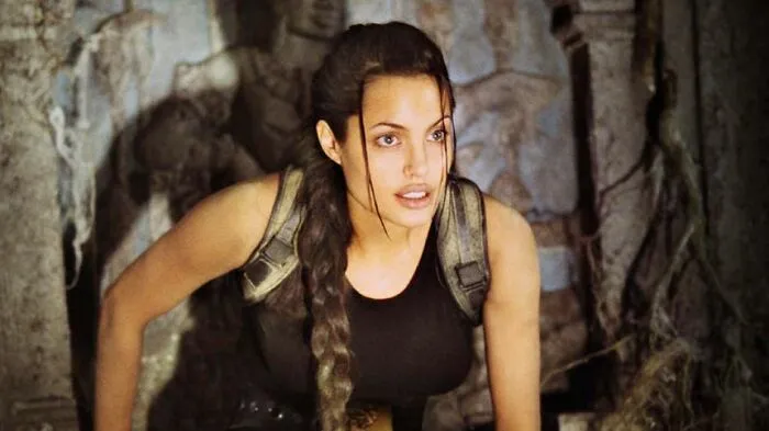 47 Times Movies Didn't Know How Women Work At All