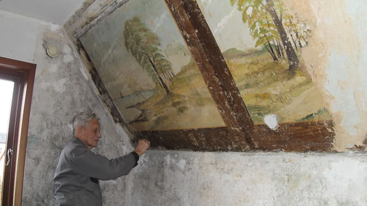 50 Interesting Photos Of The Unexpected Things People Have Discovered In Old Houses