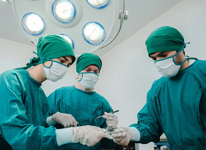 22 Times Plastic Surgery Went Horribly Wrong, And How People Handled It