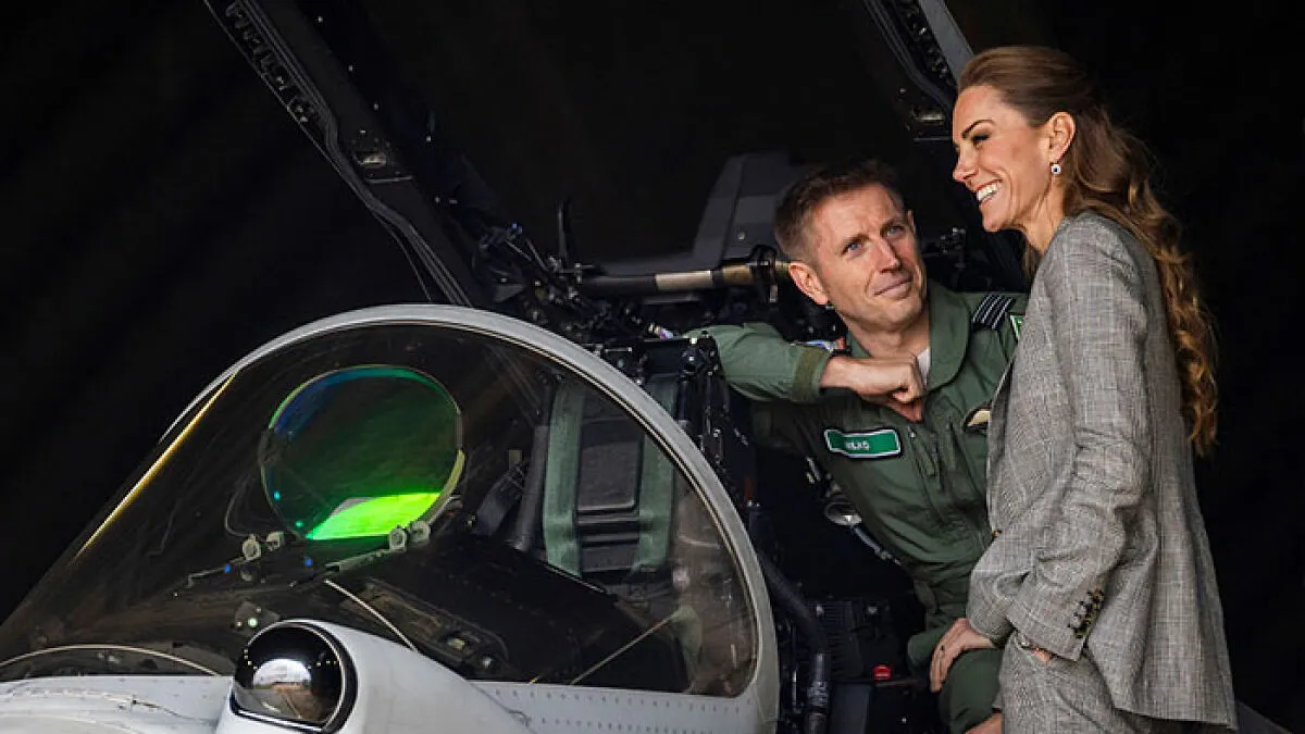Kate Middleton’s RAF Visit Goes Viral After Serviceman’s Reaction Caught On Camera