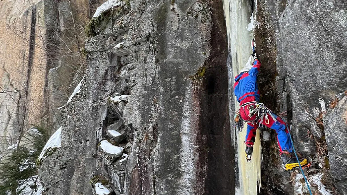 Viewers Horrified As Climbing Influencer Fatally Falls On Livestream From Yosemite’s El Capitan