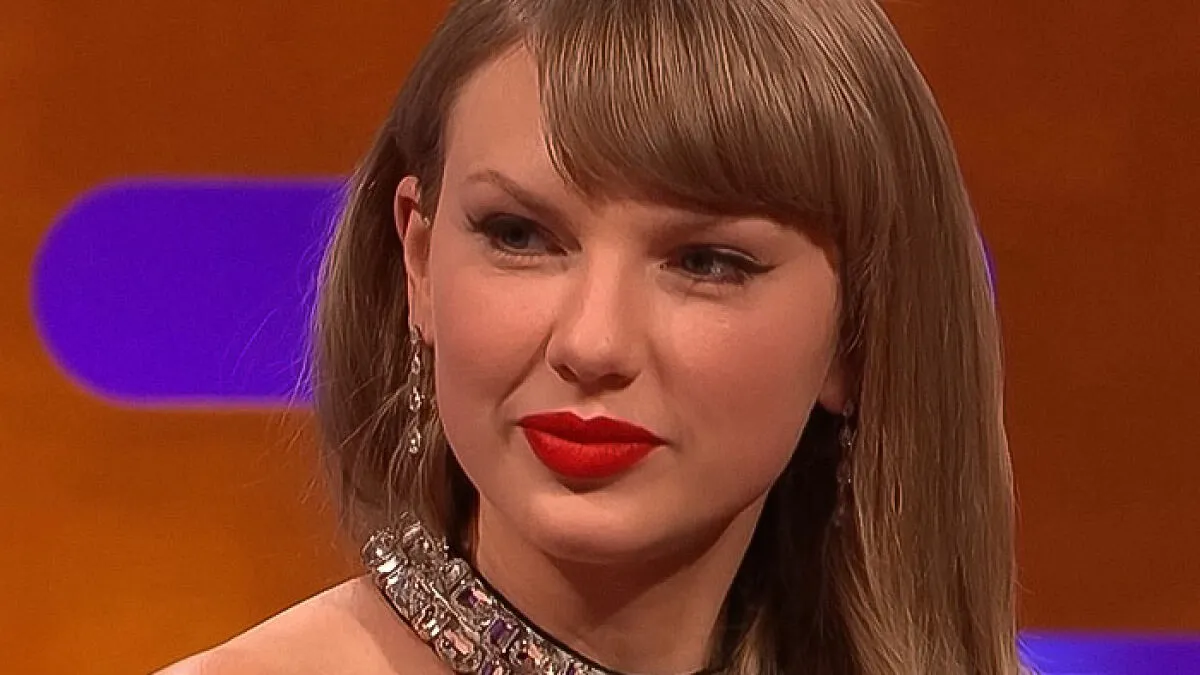 Graham Norton Allegedly Cut Off Jodie Turner-Smith’s “Insensitive” Question To Taylor Swift
