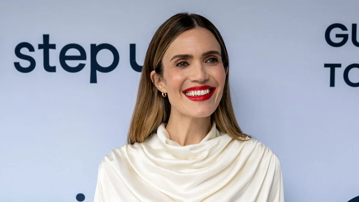 Mandy Moore's 'Unrecognizable' New Look Baffles Fans: "I Refuse To Believe This Is Her"