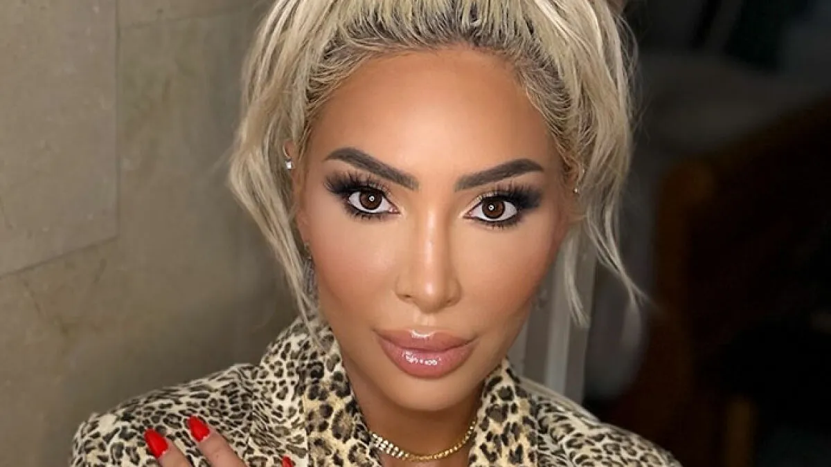"Hard No": Farrah Abraham Called Out For Letting Her 16-Year-Old Daughter Get A Pelvic Tattoo