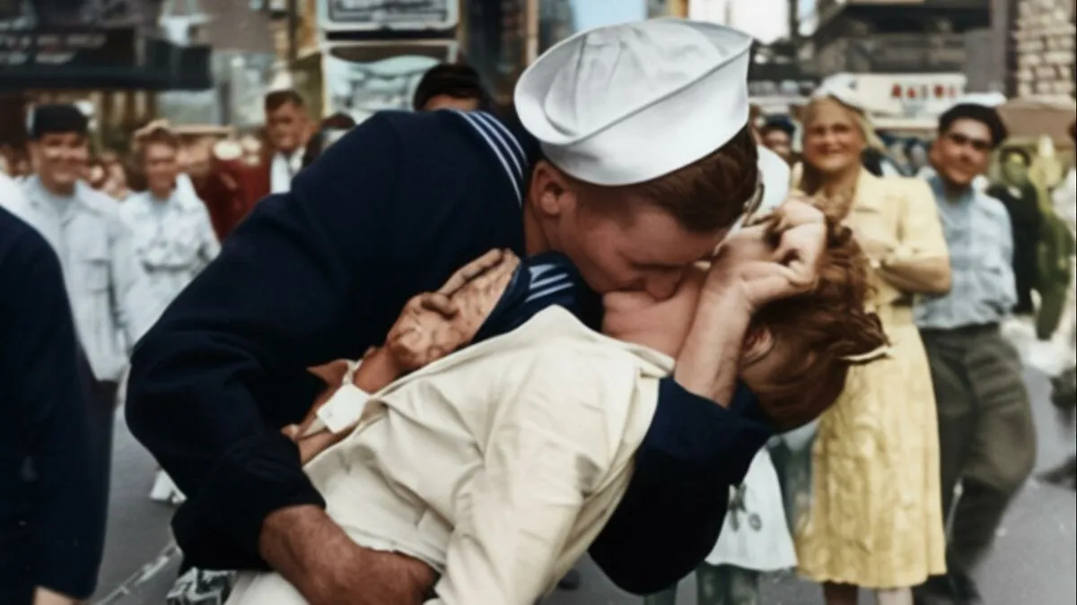 Colorization Artist Restores Color On Vintage Black-And-White Photographs (24 Pics)
