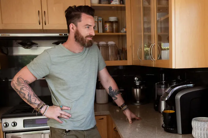 45 Terrifying Moments People Discovered Something Deeply Wrong In Their Own House