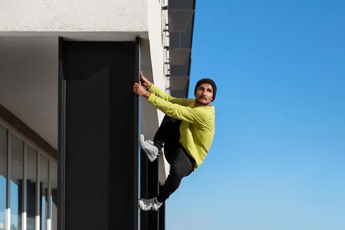 45 Terrifying Moments People Discovered Something Deeply Wrong In Their Own House