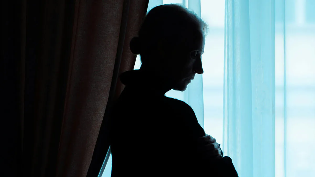 Mom Receives A Letter From Teen Daughter Threatening No-Contact, Ignores It And Lets It Happen