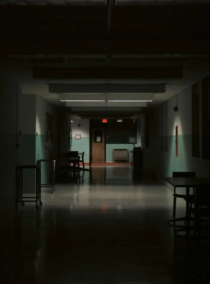 "Creepiest Thing I've Seen": 43 Doctors Share The Worst Things They've Witnessed On The Job