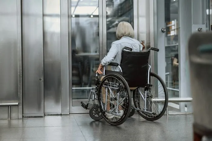 "Creepiest Thing I've Seen": 43 Doctors Share The Worst Things They've Witnessed On The Job