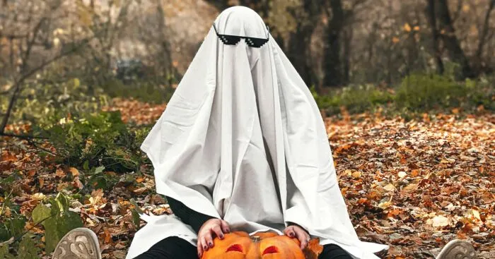 Hey Pandas, Show Us Your Halloween Costume (Closed)