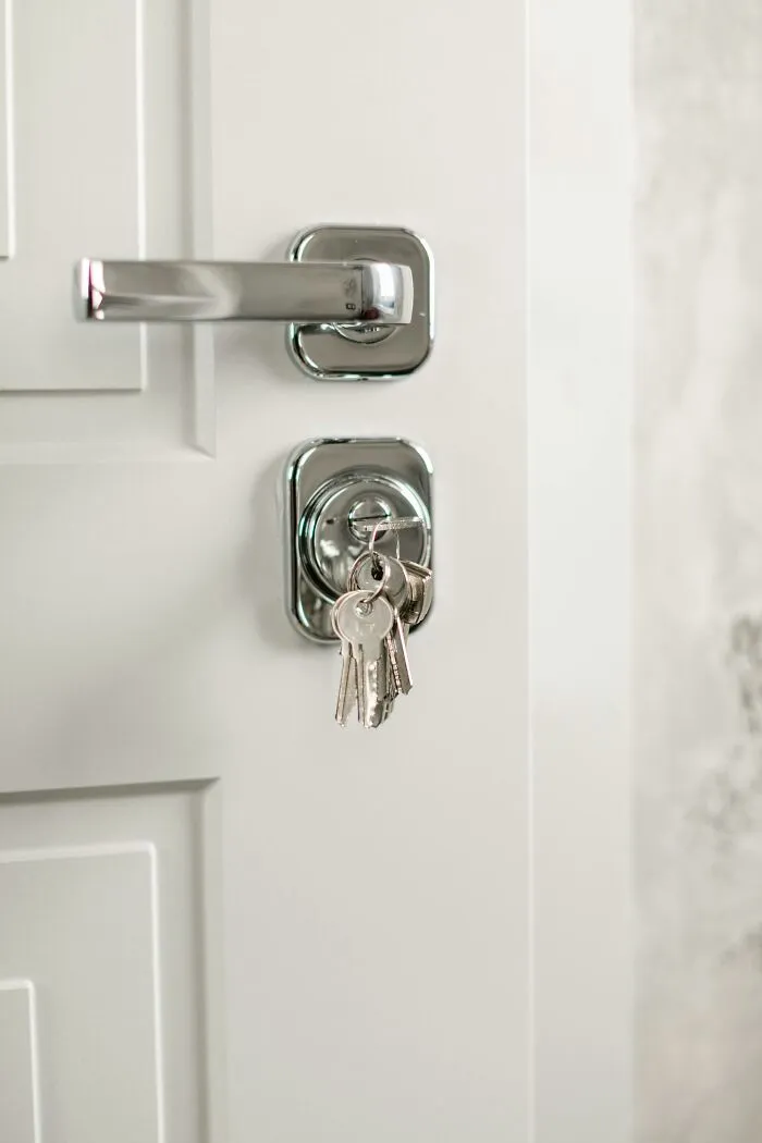 “Most Burglars Are Not Exactly Intelligent”: 47 Ways You Can Outsmart Burglars And Protect Your Home