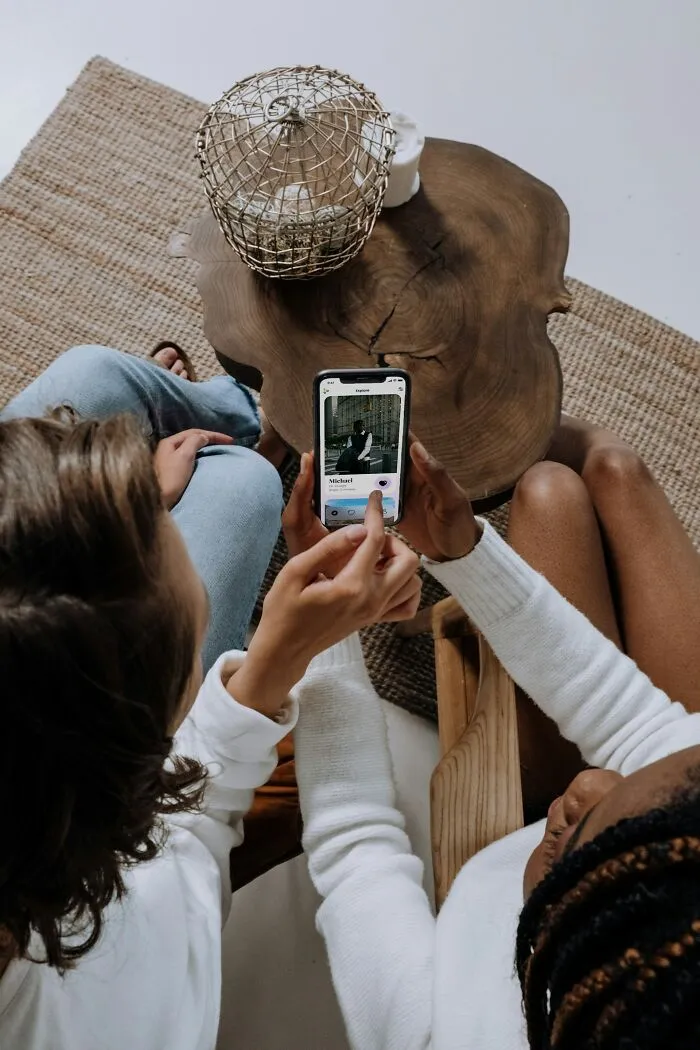 Online Dating Is Not Easy, And People Shared 50 Things To Do Or Avoid Doing