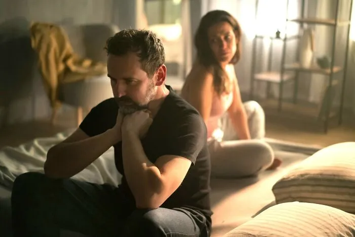 “Giant Warning Sign”: 50 Men Reveal The Devastating Moments They Caught Their Women Cheating